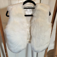 Load image into Gallery viewer, Faux Fur Vest In White Cropped Length - Tracey Glynn Fashions
