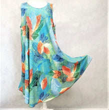 Load image into Gallery viewer, Maxi Dress Free Size Leaf Print - Tracey Glynn Fashions
