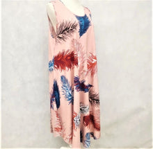 Load image into Gallery viewer, Maxi Dress Free Size Feather Print. - Tracey Glynn Fashions

