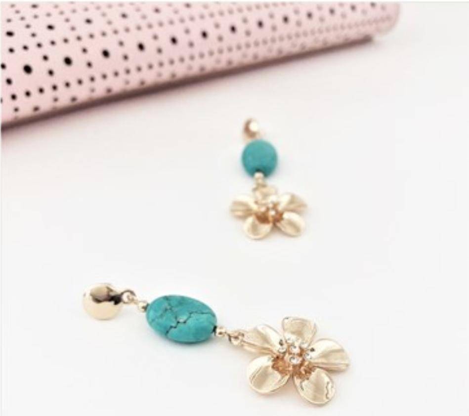 Earrings Turquoise Daisy Drop Stone Mid Length Semi Precious Stone Gold - Tracey Glynn Fashions