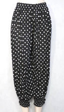 Load image into Gallery viewer, Pants One Size Stretch Black Pant Cotton 3/4 Pant Poker Dot Or Stripes Light Fabric. - Tracey Glynn Fashions
